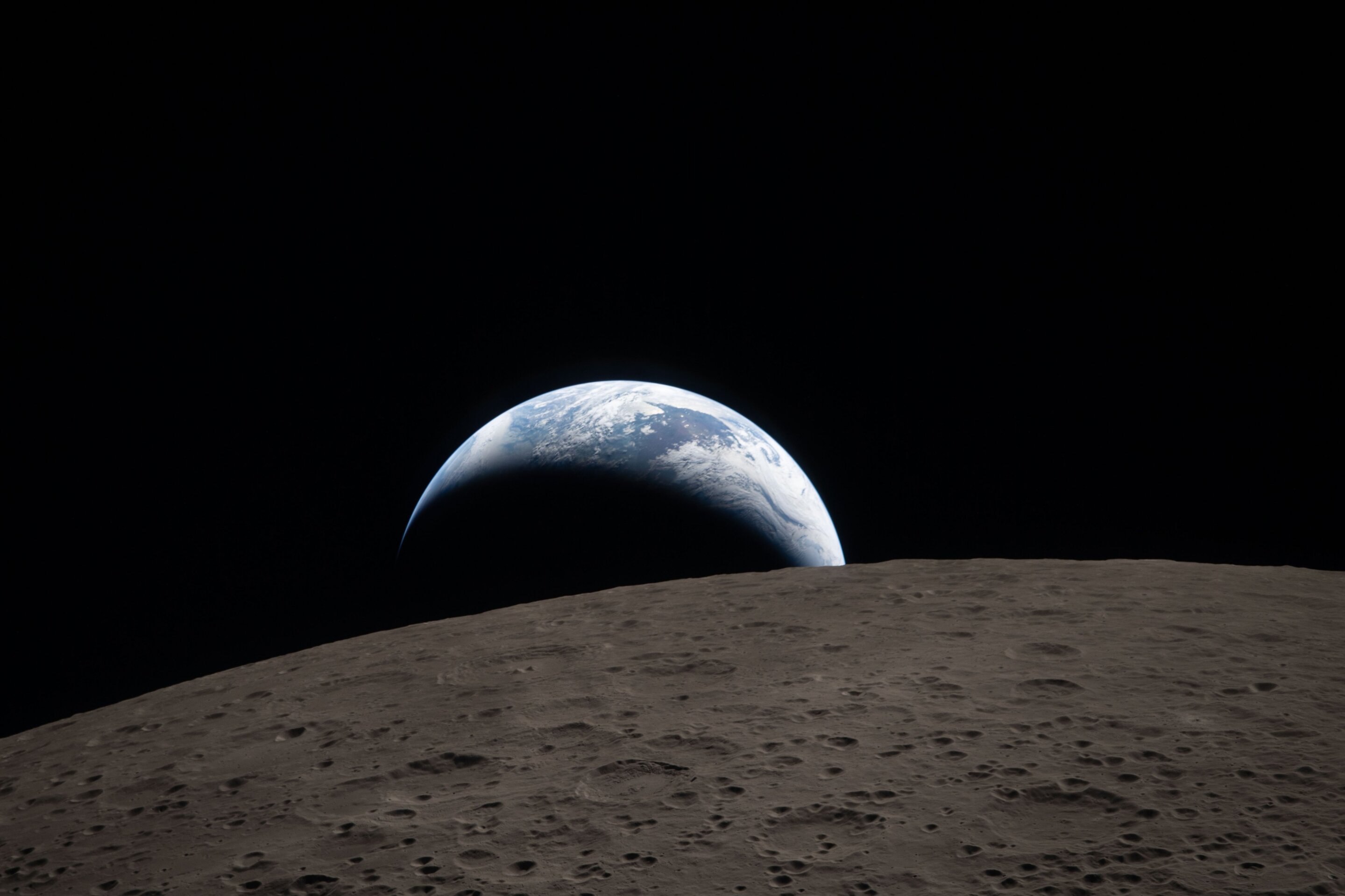 Earthset by Artemis II